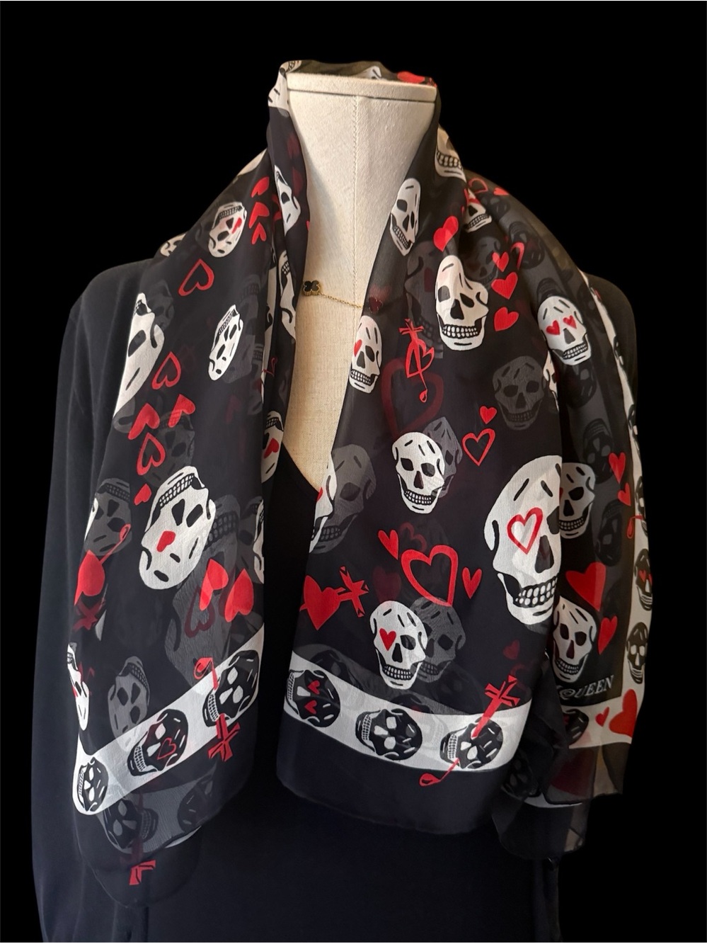 Gorgeous Alexander McQueen logo chiffon silk scarf - Picture 7 of 13